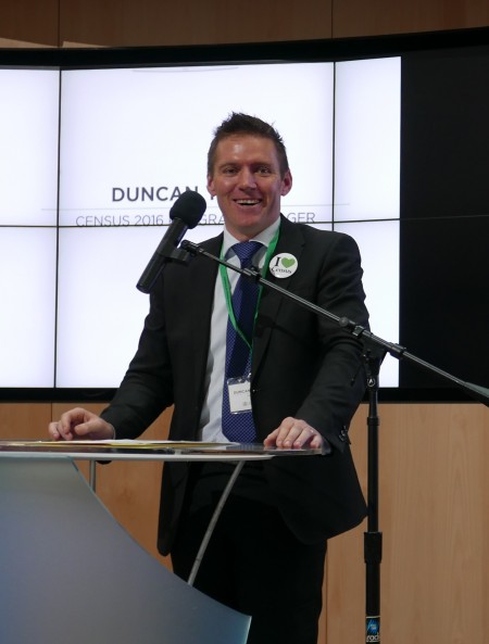 2016年Census的計劃主管DuncanYoung表示人口普查獲得的信息非常重要。(冼楚棋/大紀元)