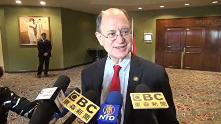 国会议员夏尔曼(Brad Sherman)。(薛文/大纪元)