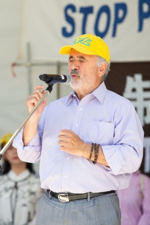 前联邦参议员迪尼诺(Con Di Nino)说:“强摘器官是一个灾难,是非人的行为。(艾文/大纪元)