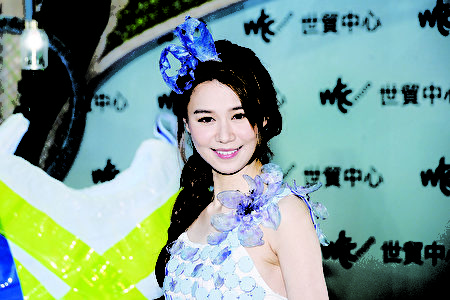 黄翠如希望日后家人可以为她缝制婚纱。(宋祥龙/大纪元)