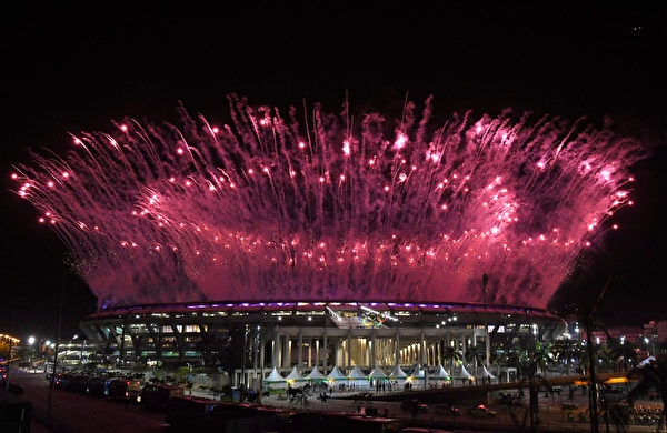 OLY-2016-RIO-OPENING-OUTSIDE OLY-2016-RIO-OPENING-OUTSIDE