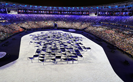 RIO DE JANEIRO, BRAZIL - AUGUST 05: Dancers perform during the Opening Ceremony of the Rio 2016 Olympic Games at Maracana Stadium on August 5, 2016 in Rio de Janeiro, Brazil. (Photo by Pool/Getty Images)