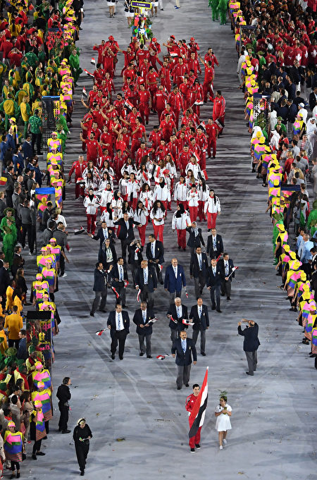 2016年8月5日，里約奧運開幕式，埃及選手進入會場。(Richard Heathcote/Getty Images)