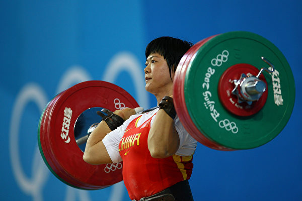 奥运冠军刘春红和她的两名队友8年前参加北京奥运会的药检结果呈阳性。(Clive Brunskill/Getty Images)