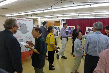 針對堅尼路三角地該如何建設,華埠共同發展機構、紐約市交通局、曼哈頓區長辦公室等機構24日晚舉行公共設計徵詢會,徵集社區意見。