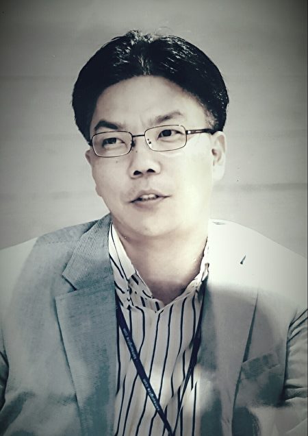 三星火灾汉阳金融支店店长金东振说,“加入了一个保险,却可获得减税、赔偿、储蓄三种优惠,可谓一举三得,是很划算的。这种保险很适合在韩国的中国个体经营者”。(图片由金东振提供)