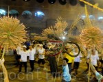 組圖：香港舞火龍 找回中秋傳統