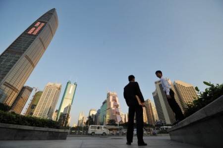 大陆“最苦城市排行榜”显示，深圳最苦排第一。 (ETER PARKS/AFP/Getty Images)