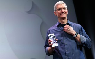 库克：苹果明年或将海外利润转回美国