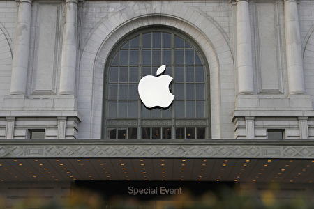 据悉明年的iPhone 8与平庸的iPhone 7相比,将巨大变化。(Stephen Lam/Getty Images)