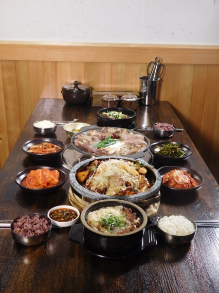 先农坛养生韩国料理店以超标营养值,超高新鲜度和美味度征服食客味蕾。(大纪元)