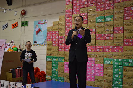 图：驻温经文处副处长刘汉清亲临台湾美食展表示支持并发言。 （邱晨/大纪元） 