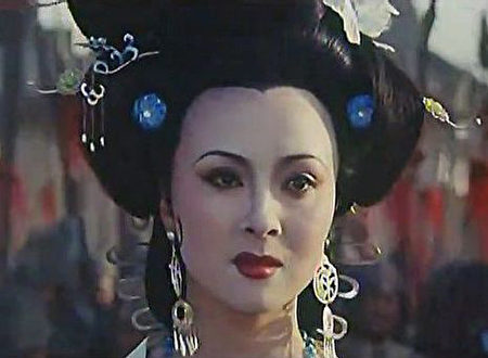 《杨贵妃》剧照,周洁饰杨贵妃。(网络图片)