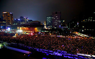 韓民眾大型示威 寒風中怒吼「朴槿惠下臺」