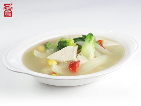 蔬菜豆腐汤(张学慧/大纪元)