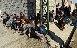 摩苏尔激战 IS胁迫9岁男童参战