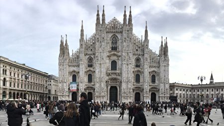 意大利米兰的米兰主教座堂(Duomo Cathedral)。(彦榕/大纪元)
