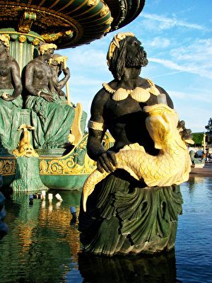 巴黎协和广场上的喷泉细节（公共领域）