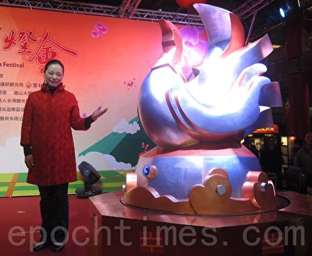 台灣燈會主燈鳳凰來儀 小提燈幸福奇雞亮相 台灣燈會主燈鳳凰來儀 小提燈幸福奇雞亮相