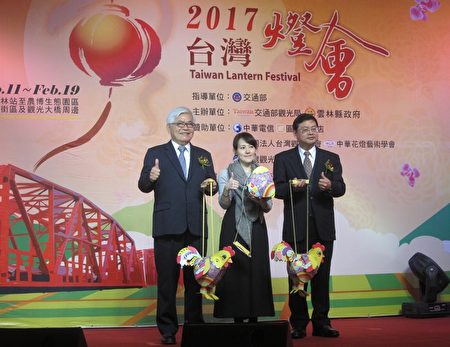 台灣燈會主燈鳳凰來儀 小提燈幸福奇雞亮相 台灣燈會主燈鳳凰來儀 小提燈幸福奇雞亮相