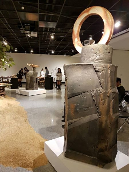 展出作品一。(林宝云/大纪元)