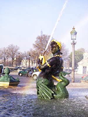 巴黎协和广场上的喷泉细节（公共领域）