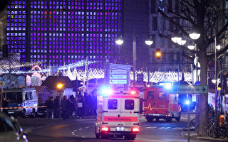 組圖：卡車衝進柏林聖誕市場釀血案 疑似恐襲