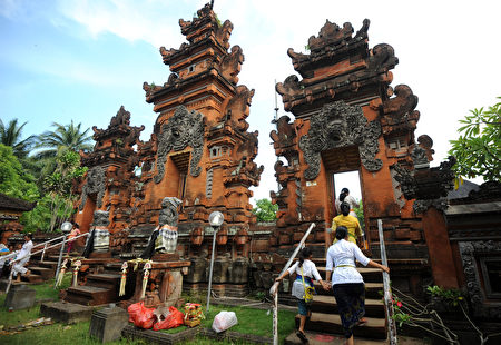 INDONESIA-RELIGION-HINDU-MELASTI INDONESIA-RELIGION-HINDU-MELASTI