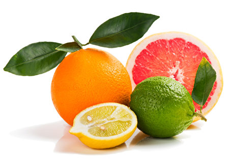 五顏六色的柑橘水果。