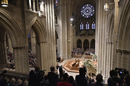 A general view shows the National Prayer Service at the National Cathedral, attended by US President Donald Trump, on January 21, 2017 in Washington, DC. / AFP / MANDEL NGAN (Photo credit should read MANDEL NGAN/AFP/Getty Images)
