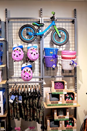 Centripetal Bikes有各种童车配件。（旧金山东湾自行车店Centripetal Bikes提供）