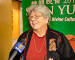 一家私立輔導公司的老闆Karen Dawson女士表示,很高興神韻藝術團把中國古典舞這種藝術形式不斷傳承下去。(新唐人電視台)