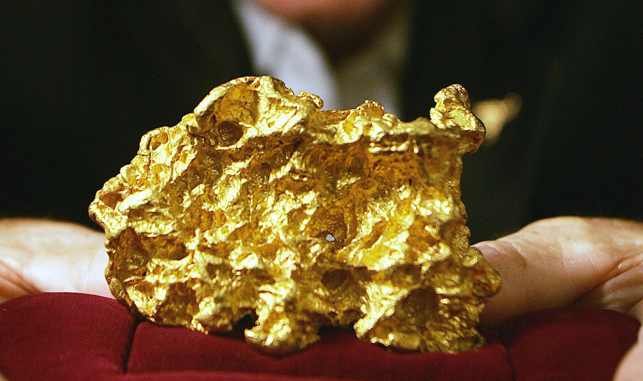 Золотоносная руда Урала