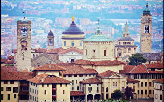 貝加莫是義大利西北部的一個城市，貝加莫古城有多個高矮不一的塔及鐘樓，它們是中世紀時期的摩天塔。（Scarlett To 提供）