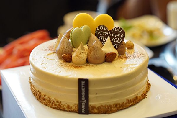 一個蛋糕50人嚐 澳甜品女王的切法簡單漂亮