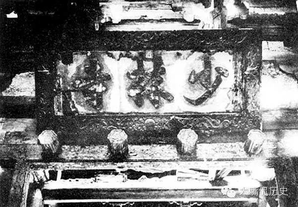 康熙御笔书写的“少林寺”匾额。（公有领域）