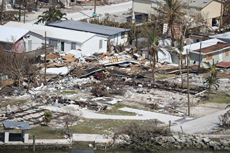 飓风艾玛过后，佛罗里达州灾区一片狼籍。(Joe Raedle/Getty Images)