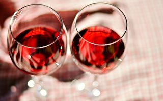喝红酒可以改善贫血吗？