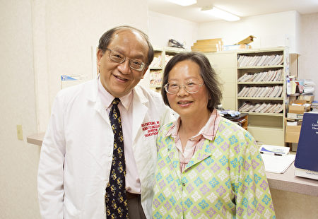 华裔癌症专家三十年从医热忱不减 真心为病人
