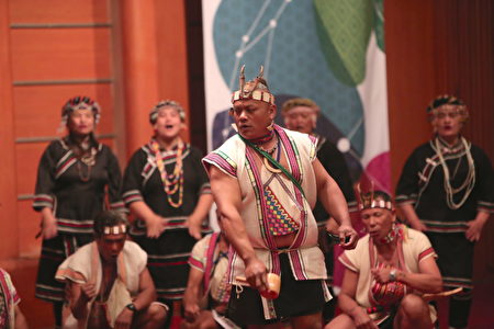 「南島民族國際會議」開幕式安排了原住民族的表演。（原民會提供）