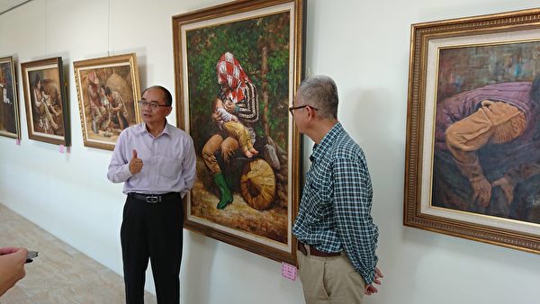 罗昊轩老师(右)油画作品。（员山乡公所 提供）