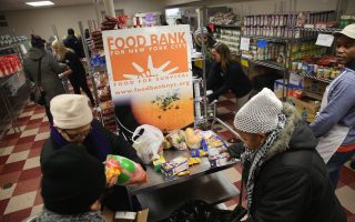 联邦拨款1亿元支持食物银行