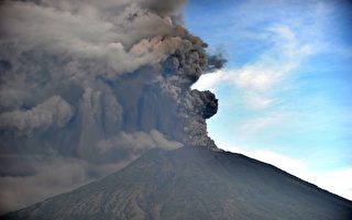 巴厘岛火山又喷发 多航班取消影响数千旅客
