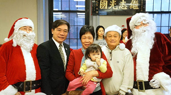 中華公所邀大同村共慶聖誕