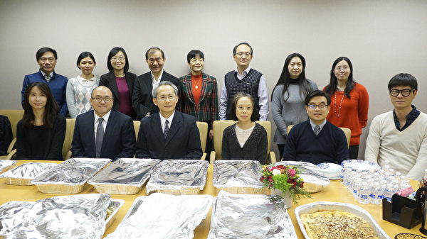 经文处邀华文记者及台湾学者年终聚餐