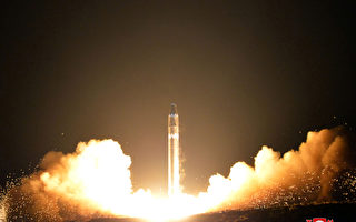 朝鲜公布火星15导弹照片 专家：两张被篡改
