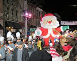 费城西郊全美十佳圣诞游行 法轮功第十次受邀 