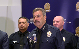 洛杉矶市警局局长贝克宣布将提前退休