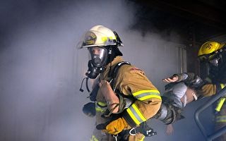 18岁高中生考取消防员 勤工助学做了件轰动社会的大事