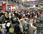 技术故障致登机服务中断 数千乘客被困悉尼机场